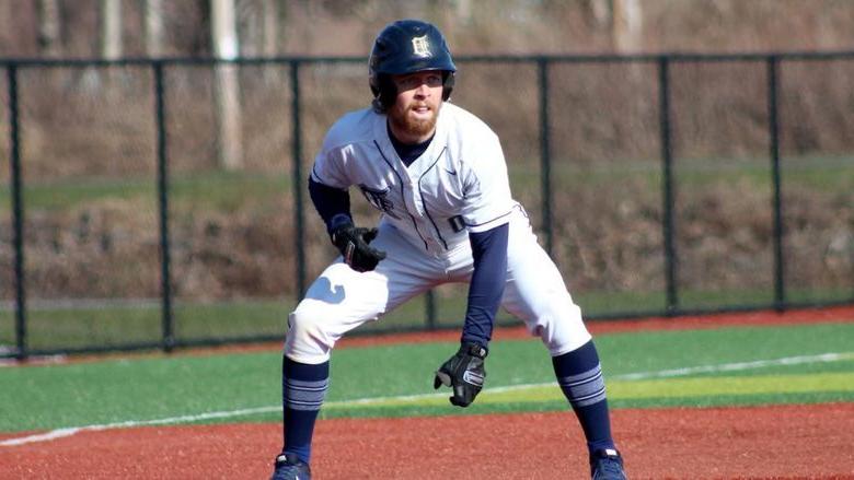 365英国上市杜波依斯分校 senior third baseman Tyler Yough takes his lead off first base during a recent home game at Showers Field in 杜波依斯.